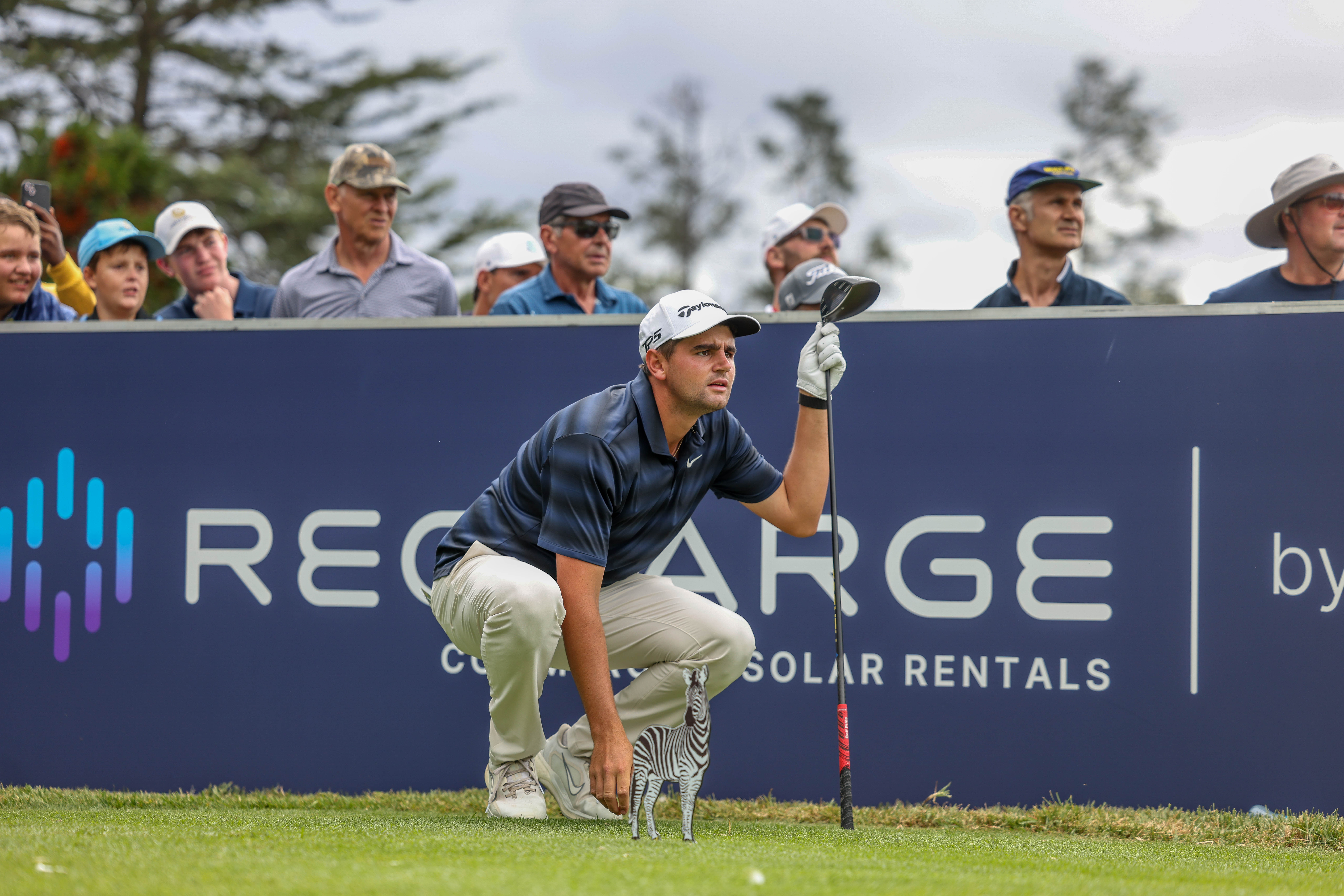 Casey Jarvis takes lead into Investec SA Open final round