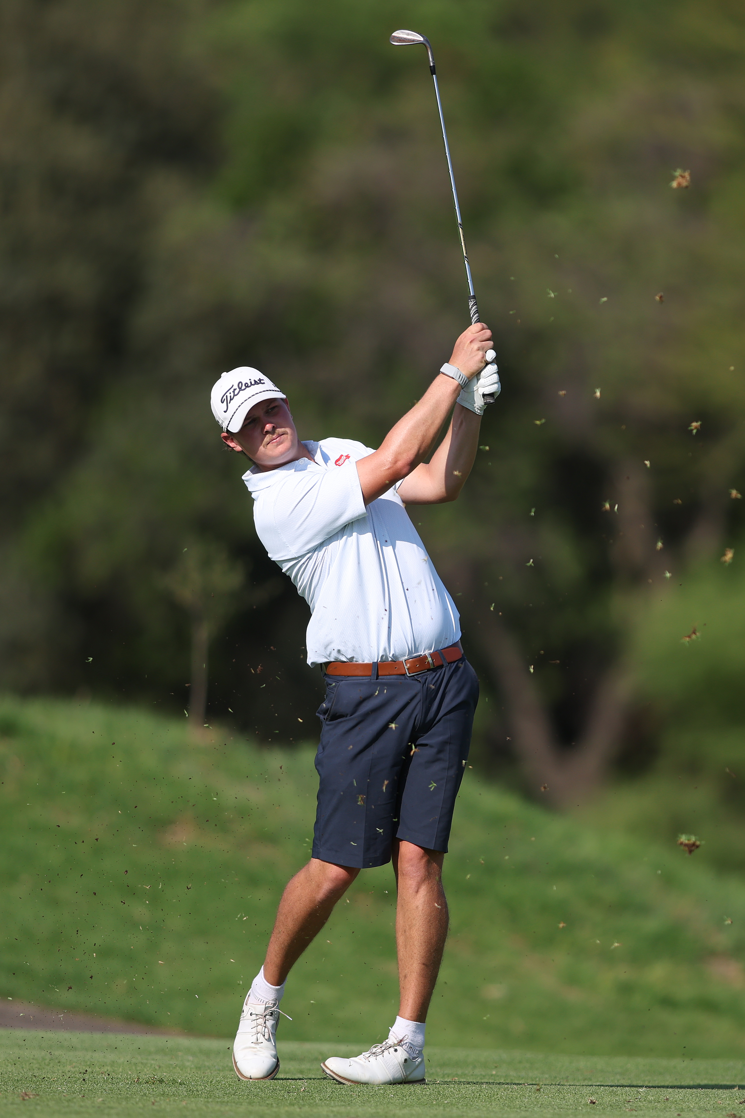 Tyran Snyders takes five-point lead into Blu Label Unlimited Challenge final round