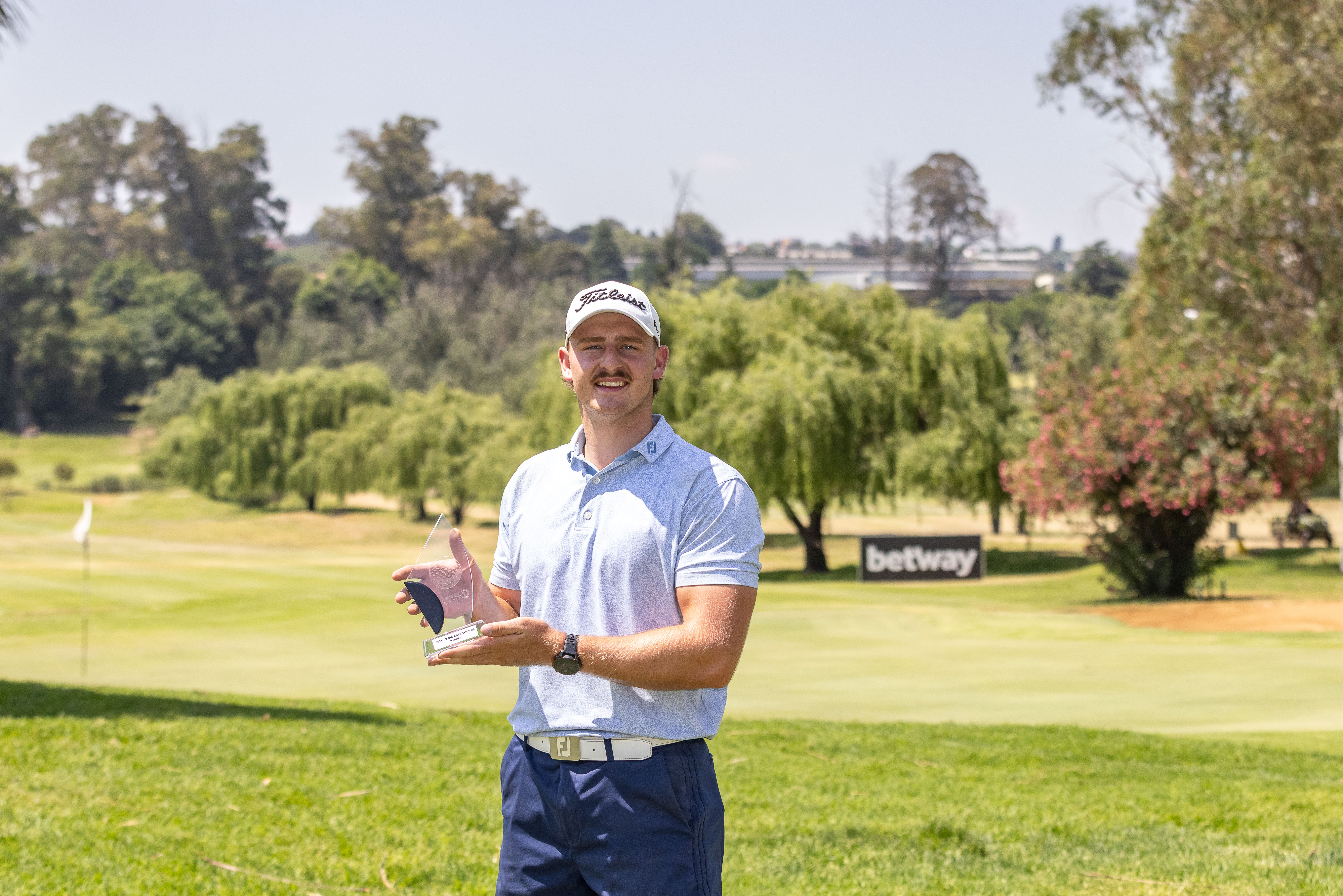 Wandre Snyman wins Betway Big Easy Tour 9